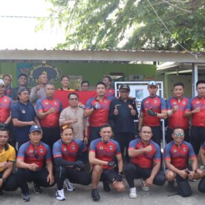 Kapolres Lombok Utara Gelar Gowes Kamtibmas Jilid XVI Dirangkaikan dengan Bansos dan Bakti Kesehatan di Desa Sesait