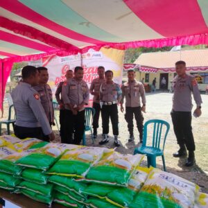 Hadir Meringankan Beban Masyarakat, Kapolres Bima AKBP Eko Sutomo S.I.K.,M.I.K., Terjun Langsung Pantau GPM di Polsek KP3 Bandara SMS Bima