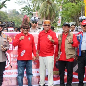 Polres Sumbawa Ikut Serta Pawai Alegoris Meriahkan HUT ke-80 RI di Sumbawa, Ajak Masyarakat Jaga Semangat Kebersamaan