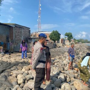 Sat Polairud Polres Dompu Laksanakan Patroli dan Polmas Perairan di Teluk Cempi