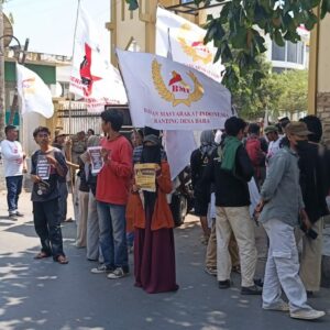 Personil Polres Dompu Sukses Amankan Unjuk Rasa, Aksi Berjalan Damai dan Tertib