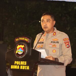 Lomba Karaoke HUT ke-80 RI di Kota Bima: Wujud “Polisi Baik” Polres Bima Kota