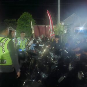 Polsek Taliwang Gelar Patroli Dialogis di KTC, Imbau Orang Tua Awasi Anak di Malam Hari