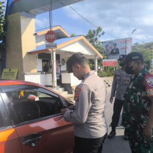 Personel Kawasan Pelapuhan Laut Tano Bersama Tni Lakukan Pemeriksaan