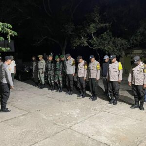 Jaga Harkamtibmas Polsek Donggo Gelar Patroli Gabungan Sekala Besar Bersama TNI