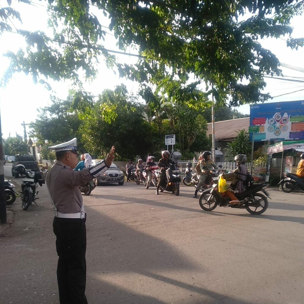 Sat Lantas Polres Bima Kota Laksanakan Rawan Pagi, Wujudkan Kamseltibcarlantas yang Lancar