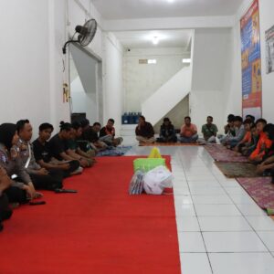 Edukasi Keselamatan Berkendara bagi Kurir Shopee di Gerung, Lombok Barat