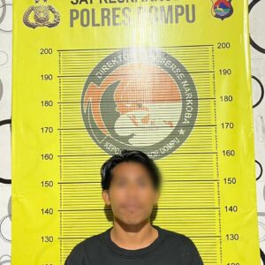 satresnarkoba polres dompu berhasil bekuk dua orang terduga pelaku penyalahgunaan narkotika di kelurahan monta baru