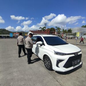 Polsek Lembar Perketat Pemeriksaan di Pelabuhan, Antisipasi Barang Ilegal dari Bali