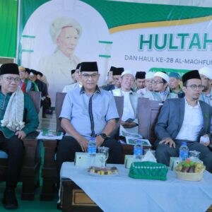 Kapolda NTB Hadiri Hultah NWDI ke-90 dan Haul Maulana Syaikh di Pancor