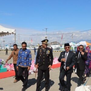 Kapolres Bima Kota Hadiri Upacara Hari Perhubungan Nasional ke-55 Tahun 2025 di Pelabuhan Bima