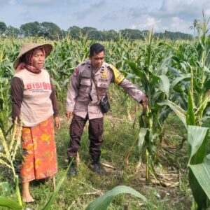 Polsek Labuapi Dorong Kemandirian Pangan Warga Karang Kebon