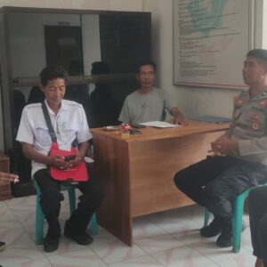 BHABINKAMTIBMAS DESA MANEMENG EDUKASI WARGA TENTANG BAHAYA TPPO