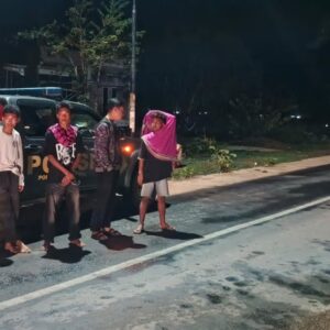 Polsek Langgudu Gelar Patroli Blue Light Cipta Kondisi di Titik Rawan Kamtibmas