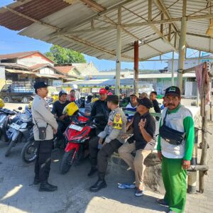 Cegah Kejahatan, Polsek Maluk Intensifkan Patroli Dialogis