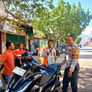 Bhabinkamtibmas Kelurahan Paruga Laksanakan Sambang dan Himbauan Kamtibmas kepada Warga