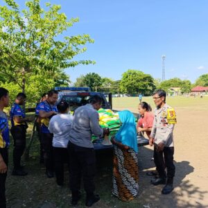 Polri Hadir untuk Rakyat: Gerakan Pangan Murah Polres Dompu Disambut Antusias Masyarakat