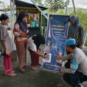 Polsek Sekotong Dekatkan Layanan Pengaduan Lewat Barcode Yanduan