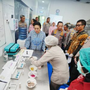 Titiek Soeharto Salut SPPG Polri Higienis, Bisa Jadi Contoh SPPG Se-Indonesia