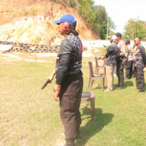 Semarak Latihan Menembak Polres Sumbawa Barat Meriahkan HUT ke-80 Korps Brimob
