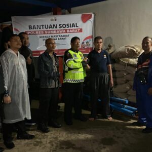 Kapolres Sumbawa Barat Berikan Bantuan Matrial Pembanguan Masjid dan Mushalla