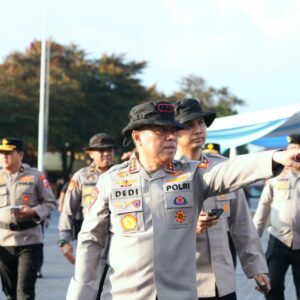 Wakapolri Komjen Dedi Prasetyo Raih Penghargaan Kepemimpinan Publik dari Fakultas Hukum Universitas Brawijaya