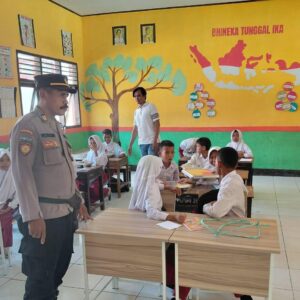 Pastikan Tepat Sasaran dan Lancar, Polsek Bolo Kawal dan Monitoring Pendistribusian MBG di Wilayah Kecamatan Bolo