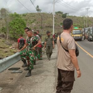 Truk Dalmas Polres Dompu Alami Kecelakaan Tunggal di Tanjakan Moti To’i, Dua Anggota Luka-Luka