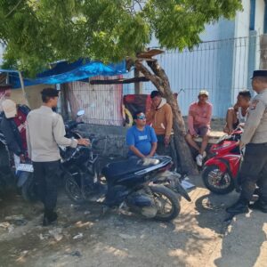 Jumat Curhat, Polsek Kawasan Pelabuhan Laut Bima Dengarkan Keluhan Masyarakat Pelabuhan
