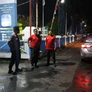 Jaga Keamanan Malam, Polsek Labuhan Badas Intensifkan Patroli Blue Light di Obyek Vital dan Pemukiman