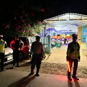 Polres Dompu Pastikan Ibadah Natal GKII Fila Delfia Berjalan Aman dan Kondusif