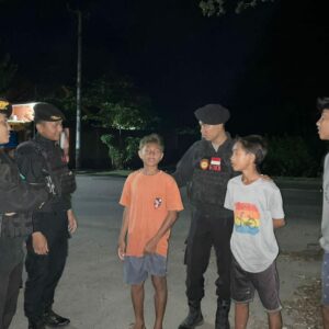 Cegah Aksi Balapan Liar dan Potensi Guankamtibmas Menjelang Perayaan Nataru Satsamapta Polres Bima Pertebal Patroli KRYD Malam hari