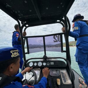 Sat Polairud Polres Bima Kota Laksanakan Patroli dan Himbauan Keselamatan di Dua Lokasi Wisata Bahari