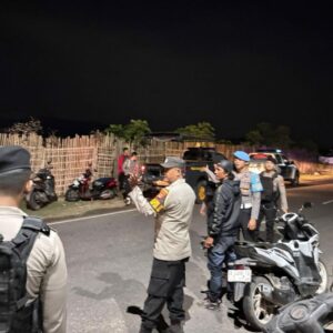 Antisipasi Aksi Balapan Liar dan Potensi Guankamtibmas Lainnya di Malam Minggu Pamapta Polres Bima Gelar Patroli KRYD Hingga dini Hari