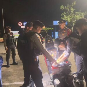 Piket Fungsi Polres Bima Bersama Pawas Gelar Patroli KRYD Cegah Potensi Guankamtibmas di Malam Hari