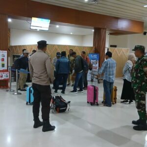 Pastikan Kenyamanan Masyarakat Pengguna Jasa Penerbangan, Polsek KP3 Polres Bima Tingkatkan Patroli di Bandara SMS Bima