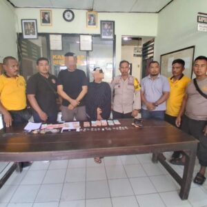 Diduga Kompak Jajakan Narkoba Pasutri Asal Desa Rato ini Diciduk Polsek Bolo dan 15 Pocket Shabu Ikut Diamankan