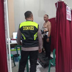 Deteksi dini Gangguan Kesehatan, Personel Polres Bima Mengikuti Pemeriksaan Kesehatan Berkala/ Rikkesla