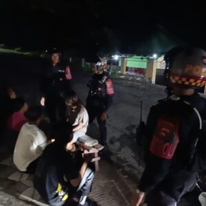 Jaga Kondusifitas Malam, Sat Samapta Polres Sumbawa Intensifkan Patroli KRYD di Wilayah Brang Biji