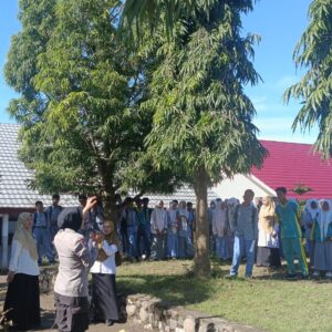 Sat Binmas Polres Dompu Berikan Penyuluhan Bahaya Narkoba dan Kenakalan Remaja di SMAN 3 Dompu