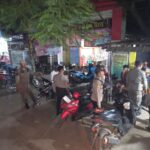 Prioritaskan Kenyamanan Masyarakat Dalam Beribadah di Bulan Suci Ramadhan Polsek Bolo Gelar Patroli Pengamanan