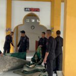Sinergi Personel Kompi 2 Yon C dalam Giat Bakti Religi di Masjid Al- Ikhlas Dompu