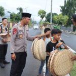 Baru Bertugas, Plh Kapolres Bima Kota AKBP Heriyanto Berbagi Takjil dengan Masyarakat