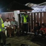 Personel Piket Jaga Polsek Jereweh Intensifkan Patroli Dialogis Selama Shalat Tarawih