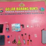 Gerebek Kamar Kos di Labuhan Badas, Sat Resnarkoba Polres Sumbawa Amankan Tiga Terduga Pelaku dan 5,20 Gram Sabu