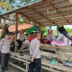 Sat Binmas Polres Bima Kota Laksanakan Jumat Curhat di Kelurahan Sambinae