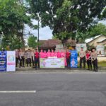 Polres Lombok Timur Rutin Bagikan Takjil, Wujud Kepedulian di Bulan Ramadhan