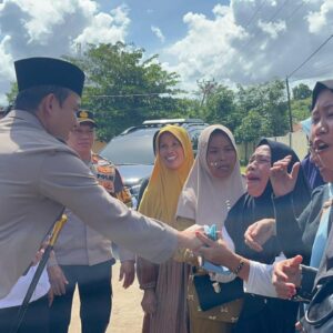 Kapolres Bima Kota Temui Massa Aksi Ina-Ina Anti Narkoba Lambu, Tegaskan Komitmen Berantas Narkoba