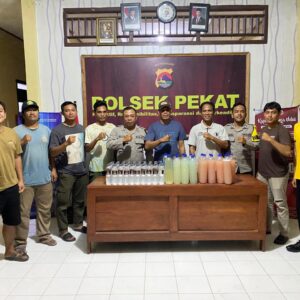 Jelang WM Soundwave Festival 2026, Polsek Pekat Gelar Operasi Cipta Kondisi, Amankan Puluhan Botol Miras