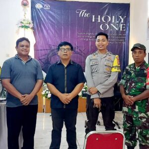 Sinergitas dan Toleransi Terjaga, Ibadah Jumat Agung di Kabupaten Sumbawa Berjalan Aman Kondusif